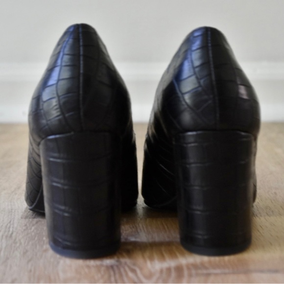 Alligator Pumps - Picture 7 of 8